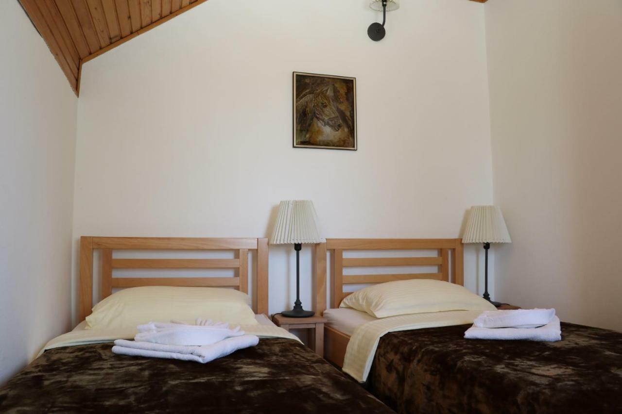 Holiday Home "Iris" Near Plitvice Lakes Rudanovac Esterno foto